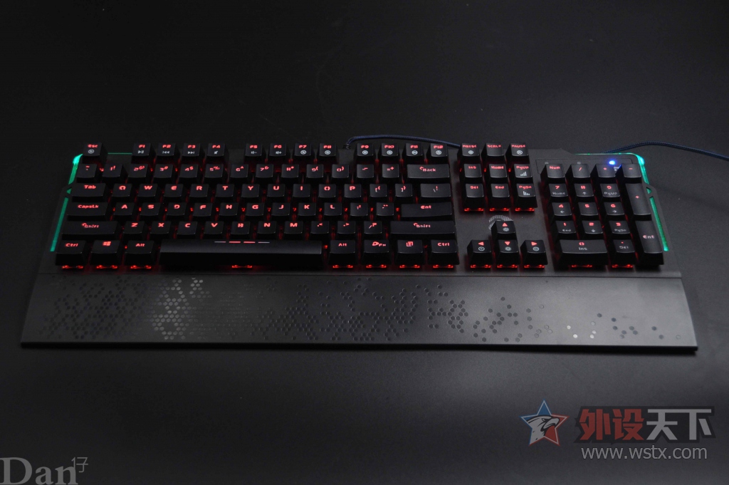 ǧ��RGBɫ�� ����� EK815 104��RGB��е����