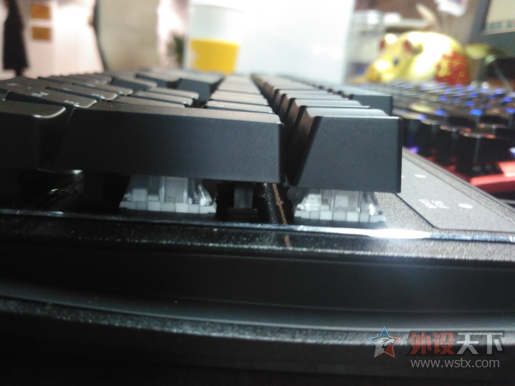 �����EK835 BOX�� ��е����ʹ���ĵ�