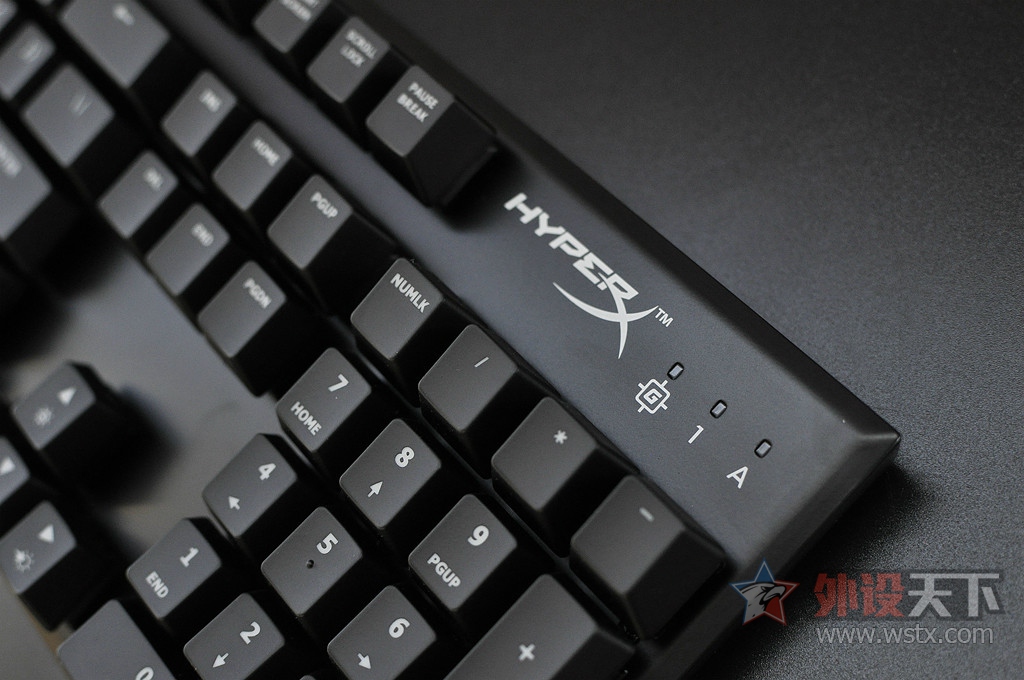 HyperX Alloy е¿