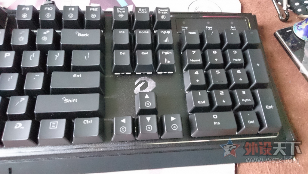 �����EK835 BOX���е����--����С��