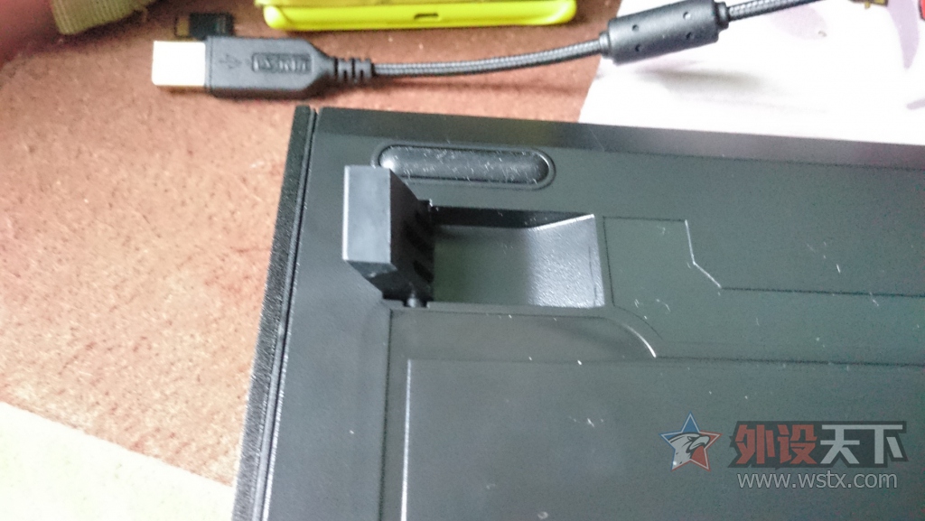 �����EK835 BOX���е����--����С��