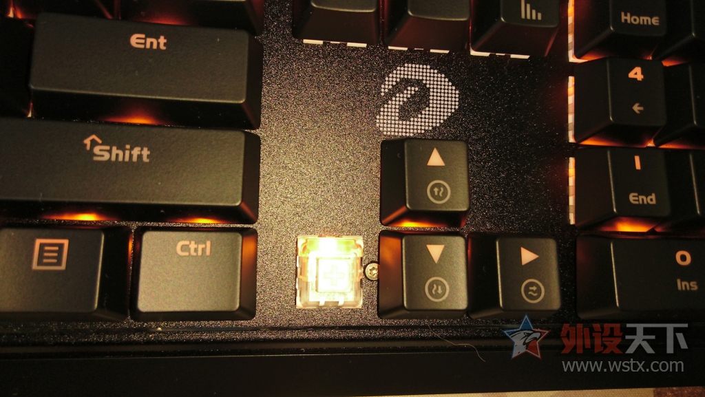 �����EK835 BOX���е����--����С��