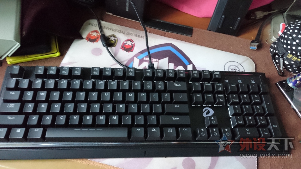 �����EK835 BOX���е����--����С��