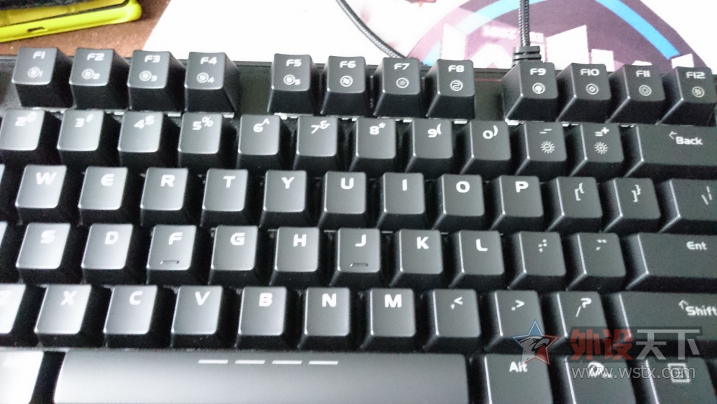 �����EK835 BOX���е����--����С��