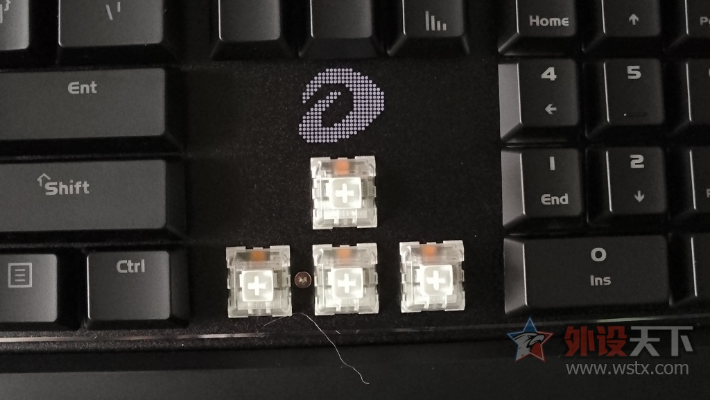 �����EK835 BOX���е����--����С��