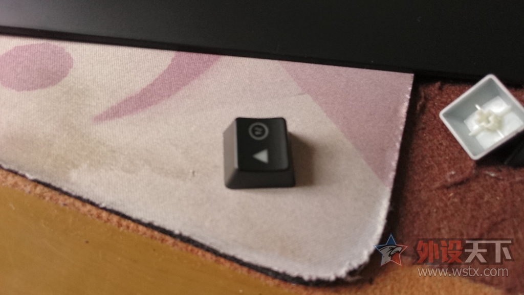 �����EK835 BOX���е����--����С��