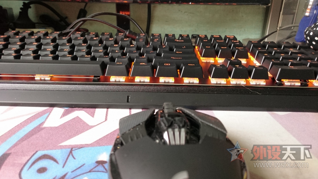 �����EK835 BOX���е����--����С��