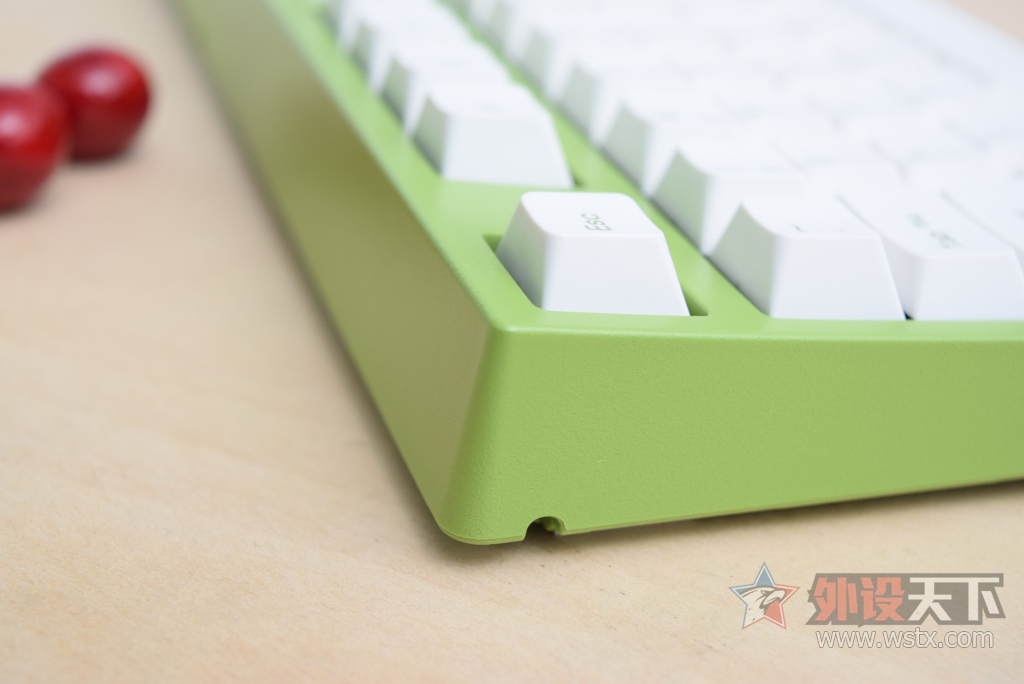 С���Ǻ�ֵ,LEOPOLD������ FC750һ���ۺϸ��ܣ�