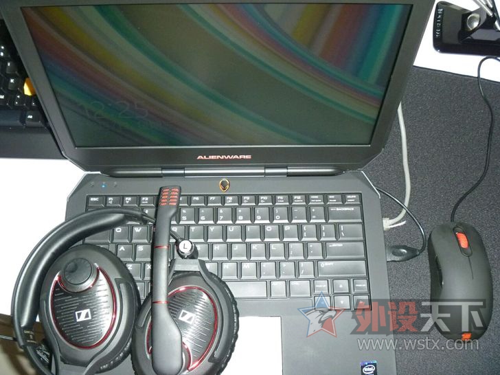 աAlienware 13ϷʼǱ