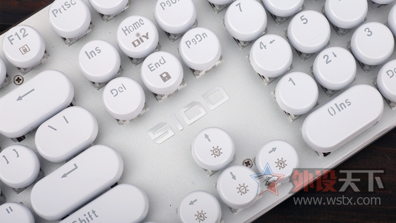 ����ֵ������ ���ʿ쳵S100���Ż�е�����ײ�