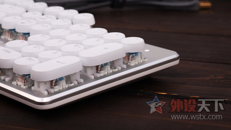 ����ֵ������ ���ʿ쳵S100���Ż�е�����ײ�