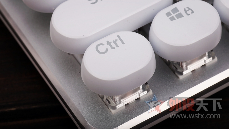 ����ֵ������ ���ʿ쳵S100���Ż�е�����ײ�