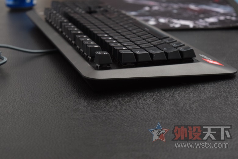 ����������ǿ���⾵���е���̳��CD502S