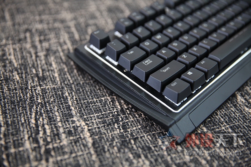 �ָ���Ȥ��BOX�� �����EK835��е���̿�������