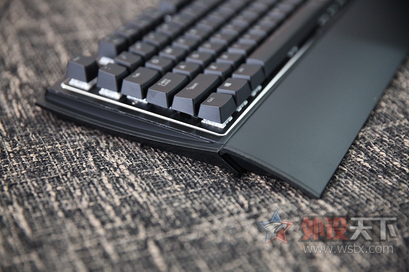 �ָ���Ȥ��BOX�� �����EK835��е���̿�������