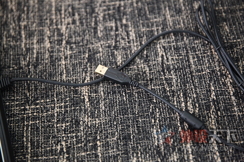 �ָ���Ȥ��BOX�� �����EK835��е���̿�������