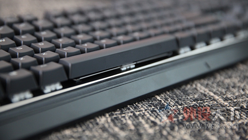 �ָ���Ȥ��BOX�� �����EK835��е���̿�������