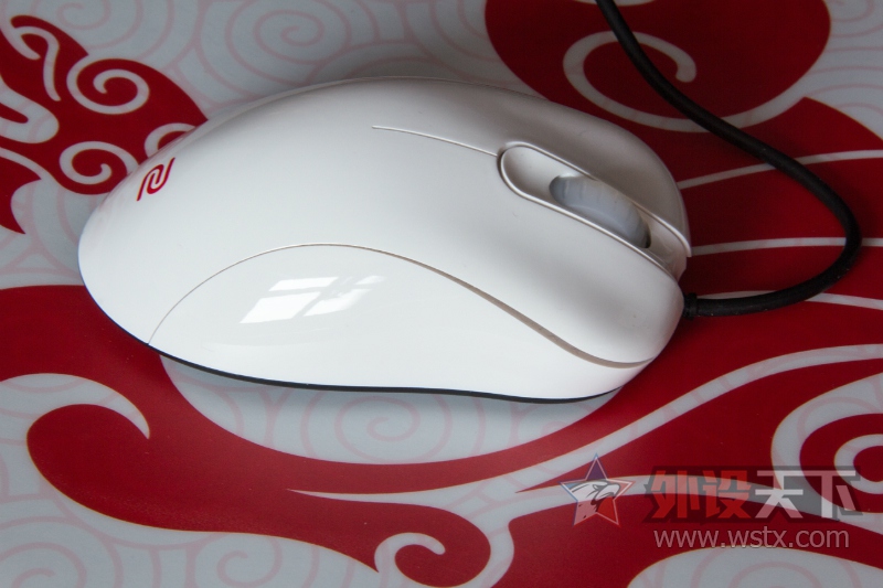 ����㣬�Һ����Ǹ�����- -��ZOWIE EC2 ��ɫ����������вʵ����������Ų��š�