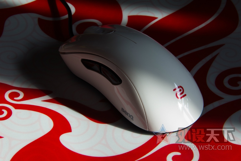 ����㣬�Һ����Ǹ�����- -��ZOWIE EC2 ��ɫ����������вʵ����������Ų��š�