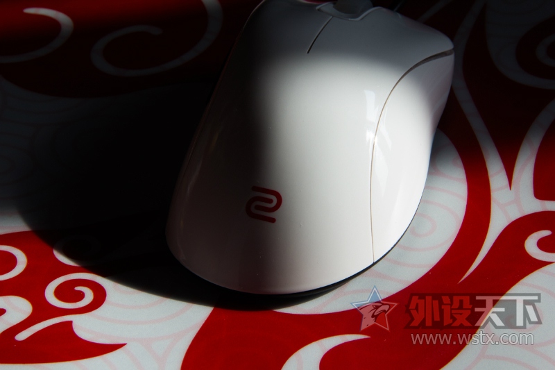 ����㣬�Һ����Ǹ�����- -��ZOWIE EC2 ��ɫ����������вʵ����������Ų��š�