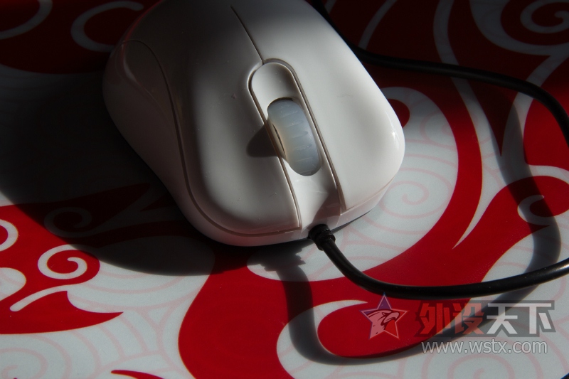 ����㣬�Һ����Ǹ�����- -��ZOWIE EC2 ��ɫ����������вʵ����������Ų��š�