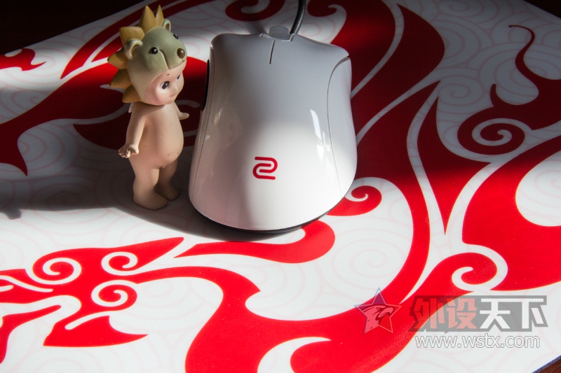 ����㣬�Һ����Ǹ�����- -��ZOWIE EC2 ��ɫ����������вʵ����������Ų��š�