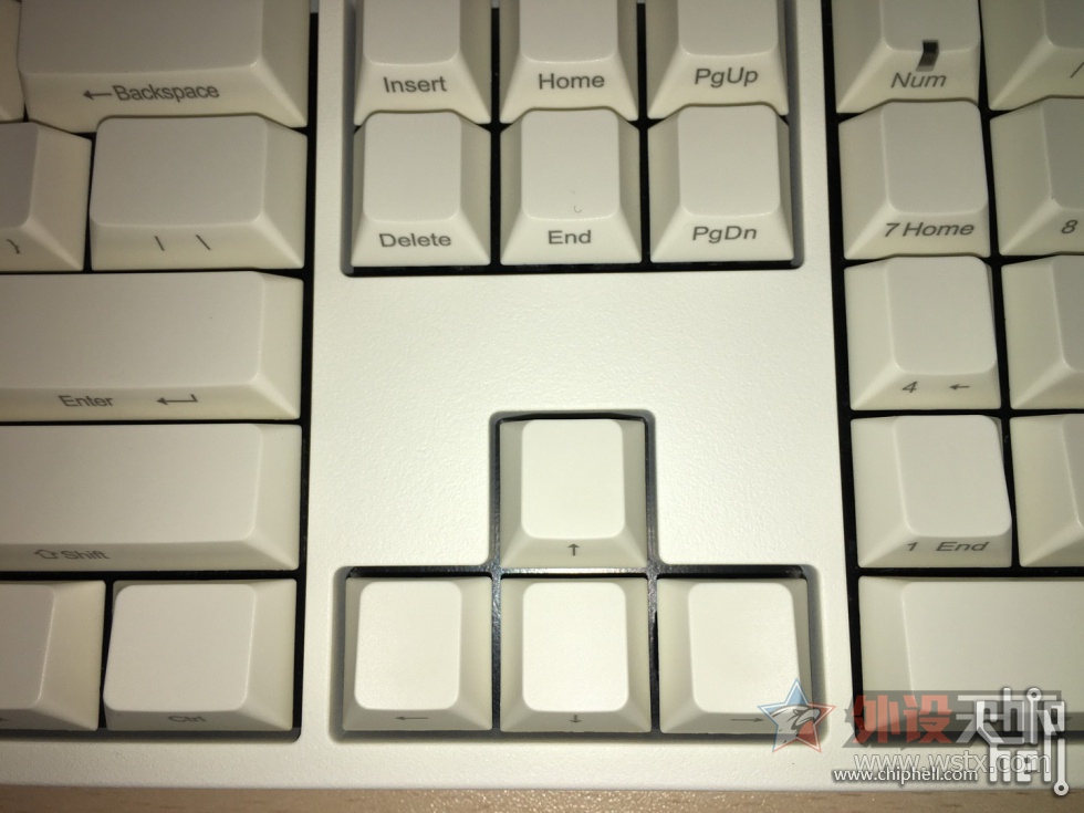 [�Ϻ�]Leopold�����²��£� FC900R ��ɫ��̺��� 700Ԫ