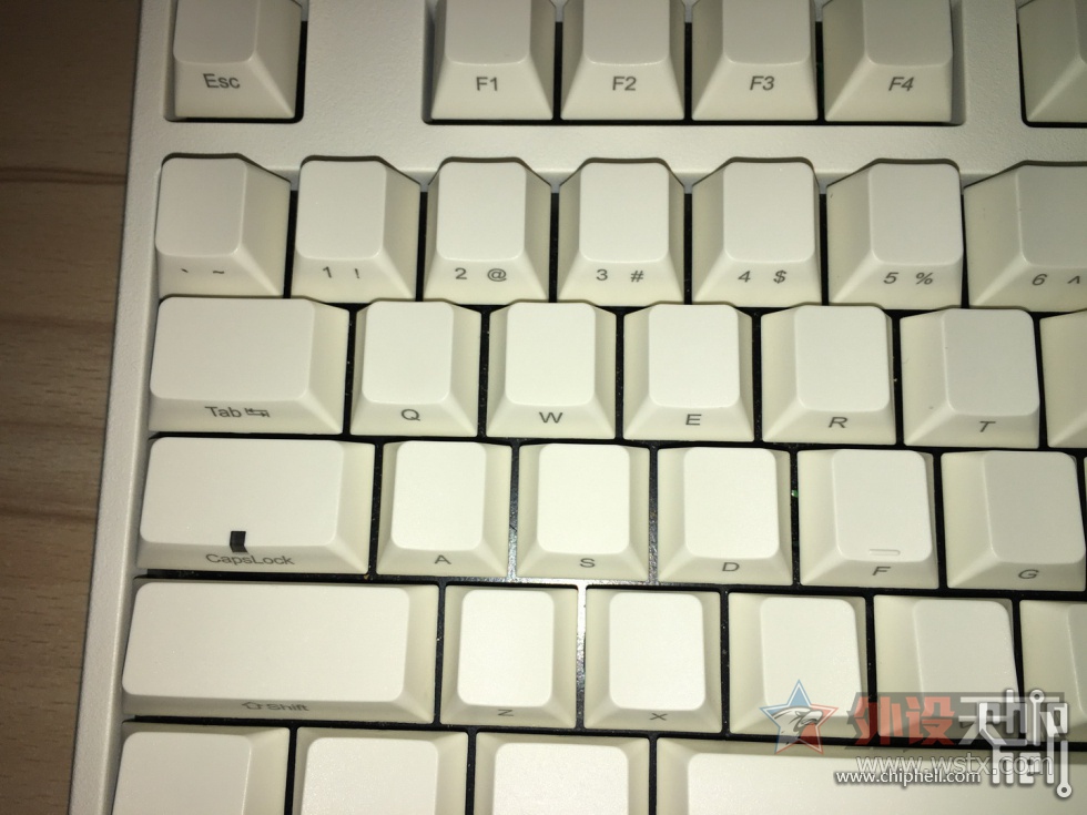 [�Ϻ�]Leopold�����²��£� FC900R ��ɫ��̺��� 700Ԫ