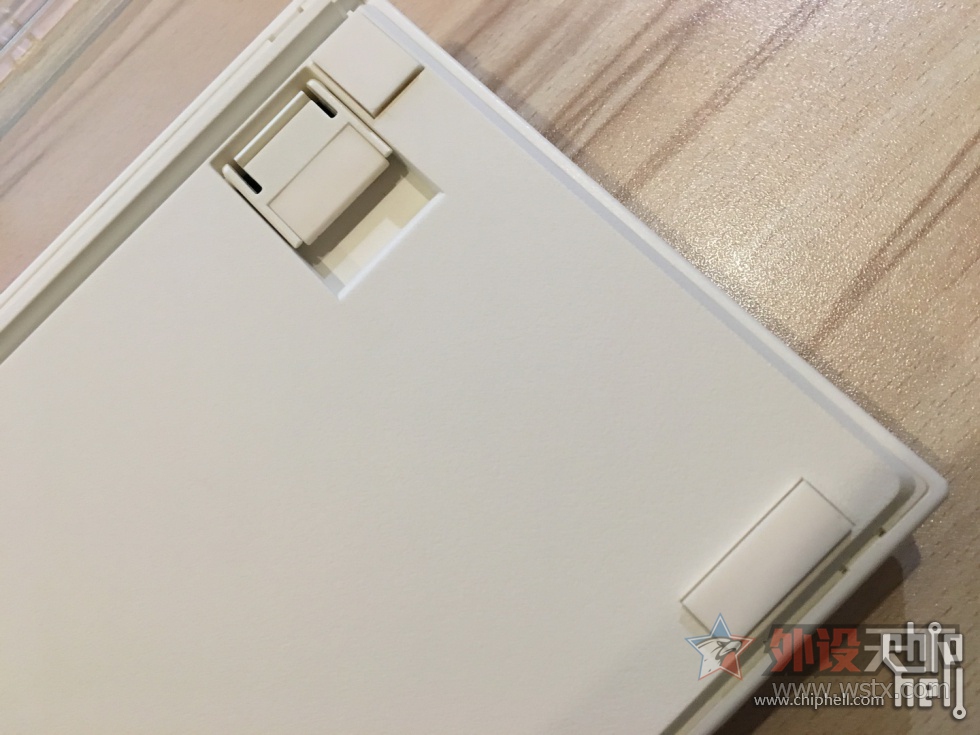 [�Ϻ�]Leopold�����²��£� FC900R ��ɫ��̺��� 700Ԫ