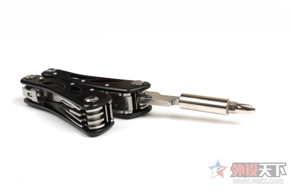 �߲ʺ� iGame1080 ����ս��X-8GD5X Top AD�Կ�����