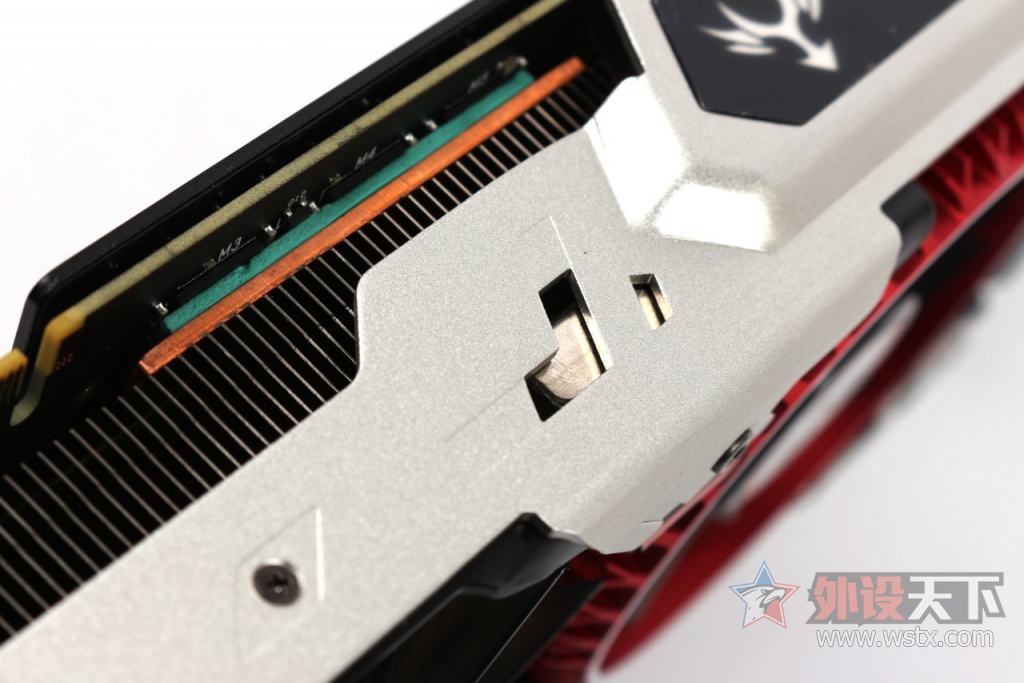 �߲ʺ� iGame1080 ����ս��X-8GD5X Top AD�Կ�����
