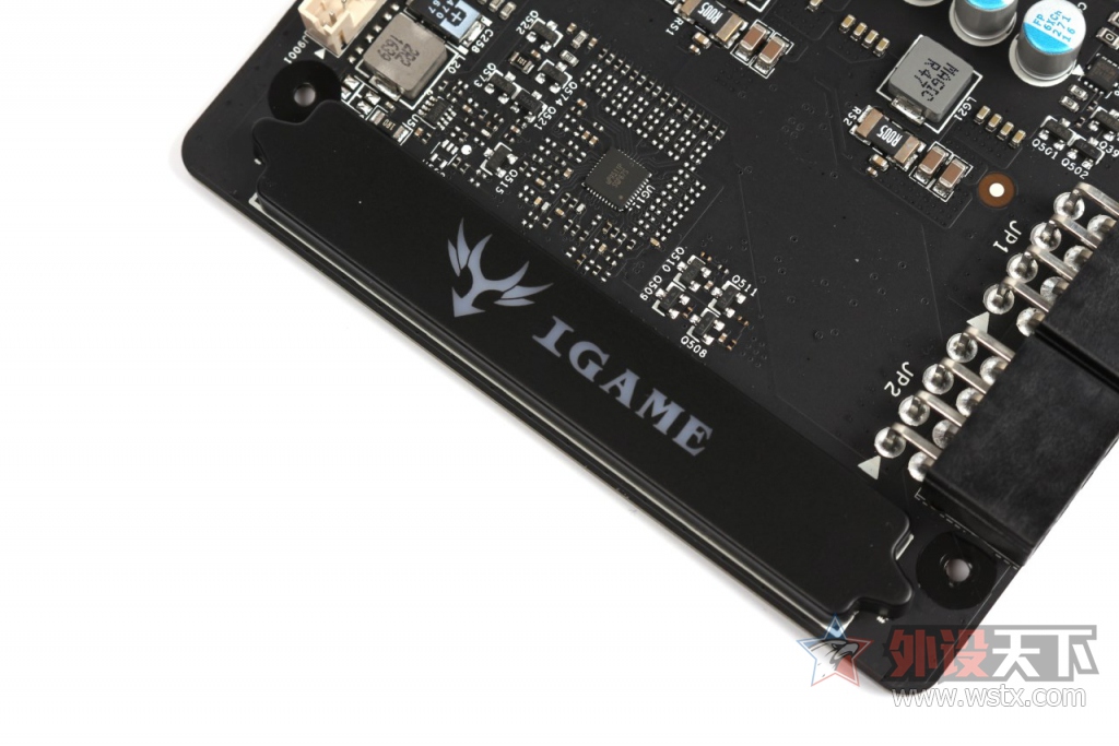 �߲ʺ� iGame1080 ����ս��X-8GD5X Top AD�Կ�����