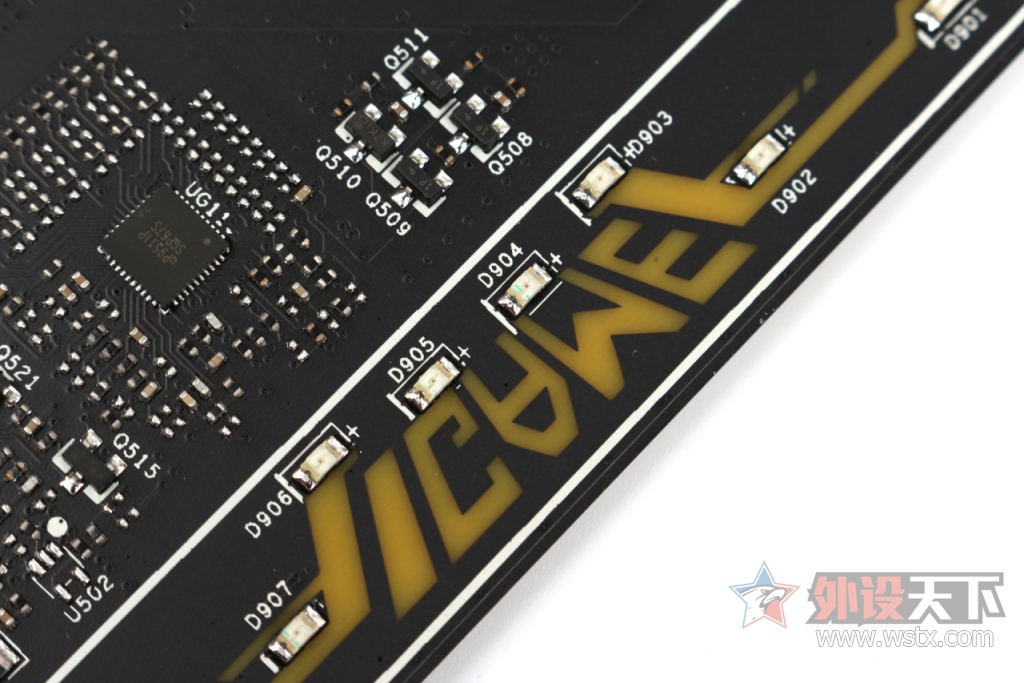 �߲ʺ� iGame1080 ����ս��X-8GD5X Top AD�Կ�����