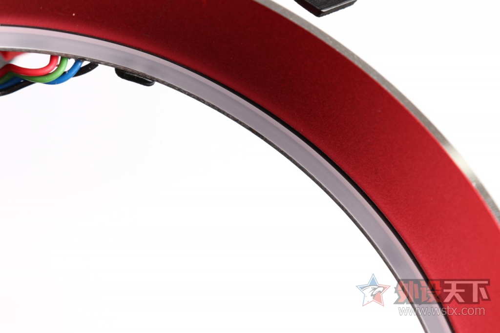 �߲ʺ� iGame1080 ����ս��X-8GD5X Top AD�Կ�����