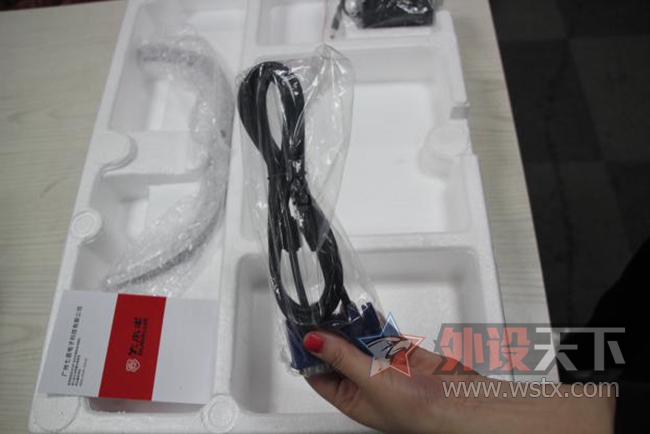 С��Ϊ�θ�˵�羺 ��ˮţI2100G����