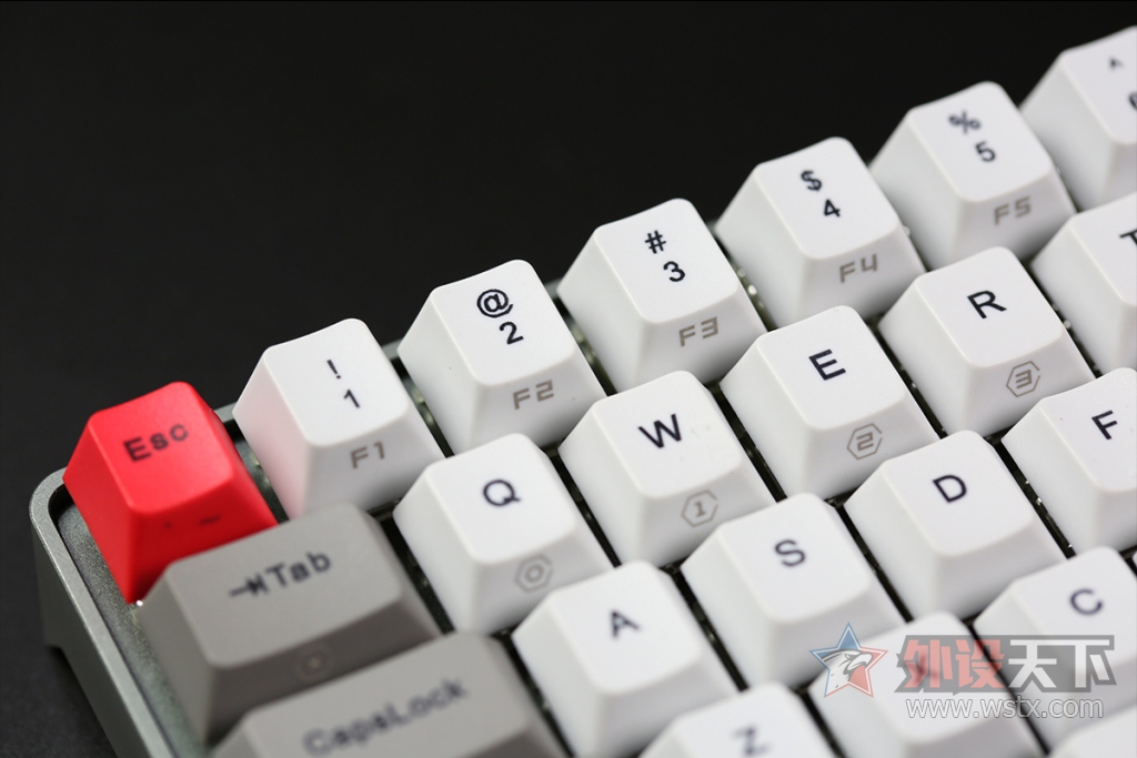 CHERRY RGBƻ̡GK64ƻе