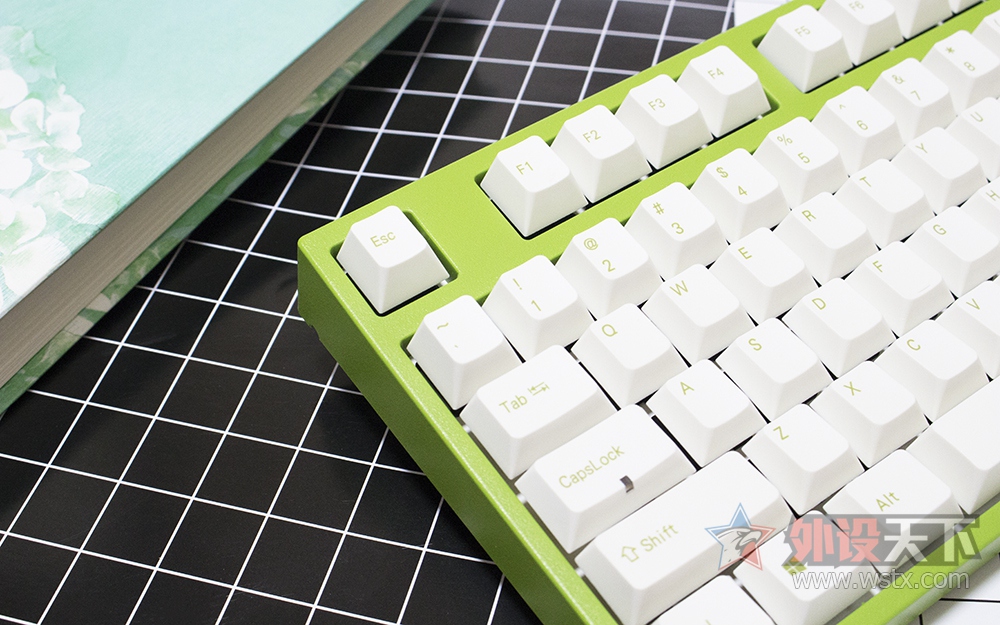 Leopold²FC750R޶е