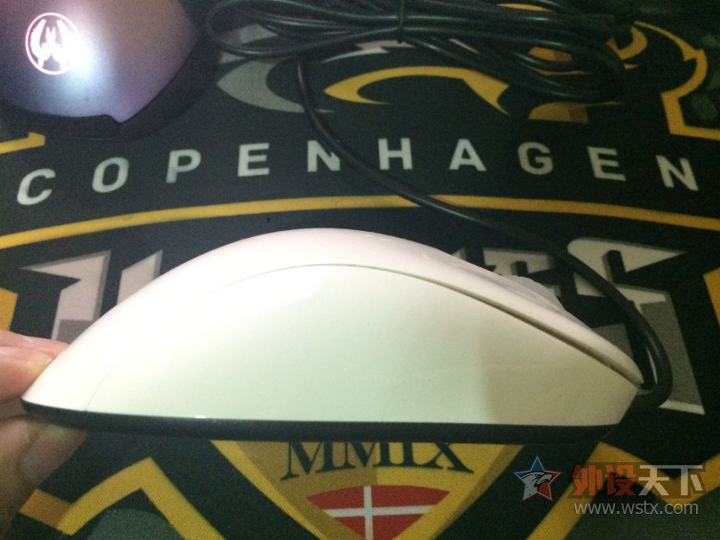 ���Ϻ��� ZOWIE EC2-A ��ɫ�ѳ��鷳ɾ��