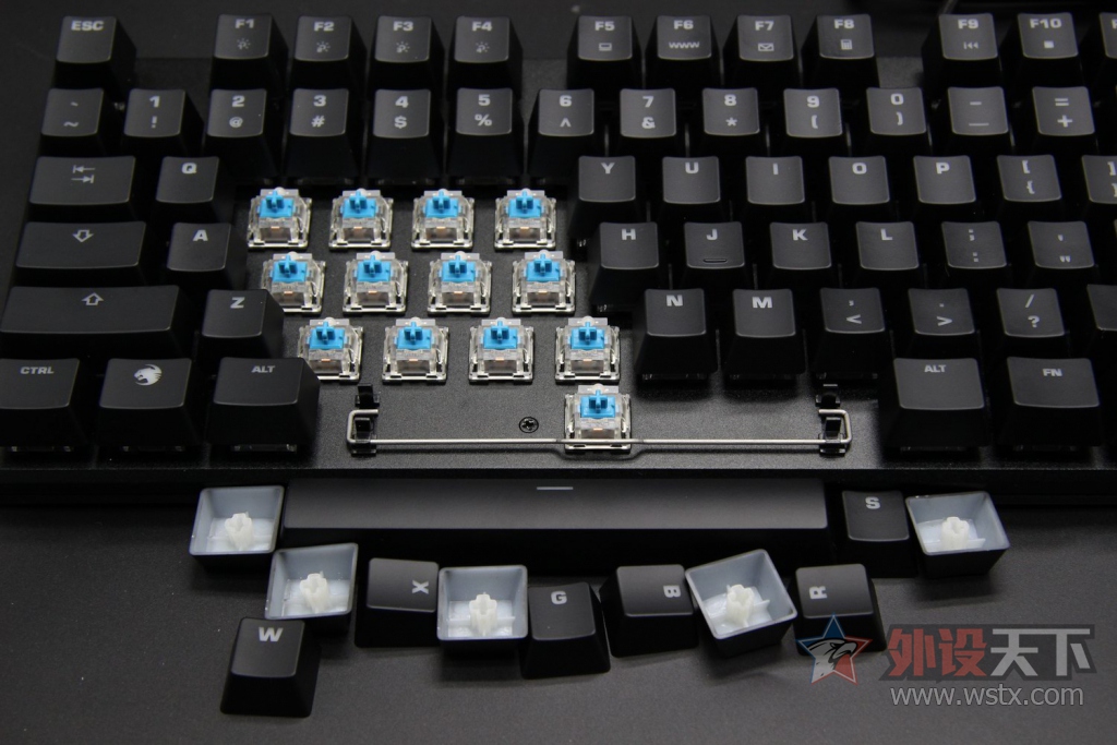 ��Լʵ�ã���Ч����--����ɱ�Ա�Suora FX RGB��е��������