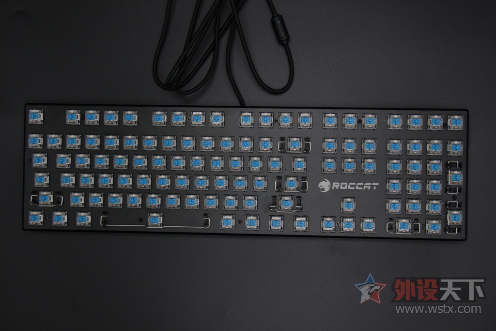 ��Լʵ�ã���Ч����--����ɱ�Ա�Suora FX RGB��е��������