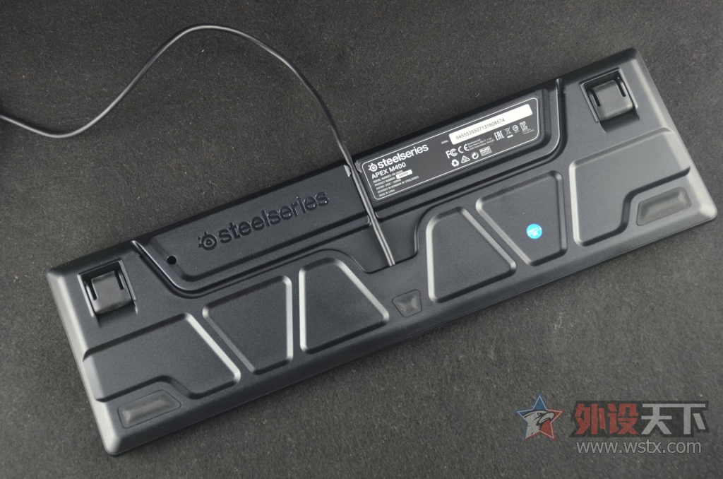 �����Լ۱ȣ����APEX M400�羺��е��������