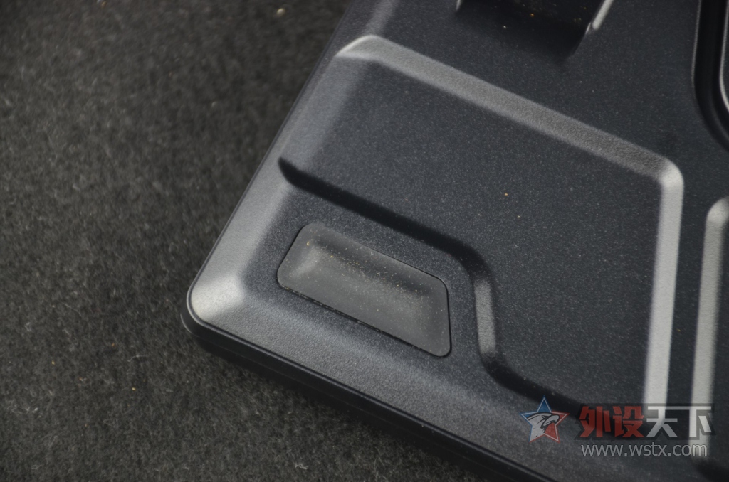 �����Լ۱ȣ����APEX M400�羺��е��������