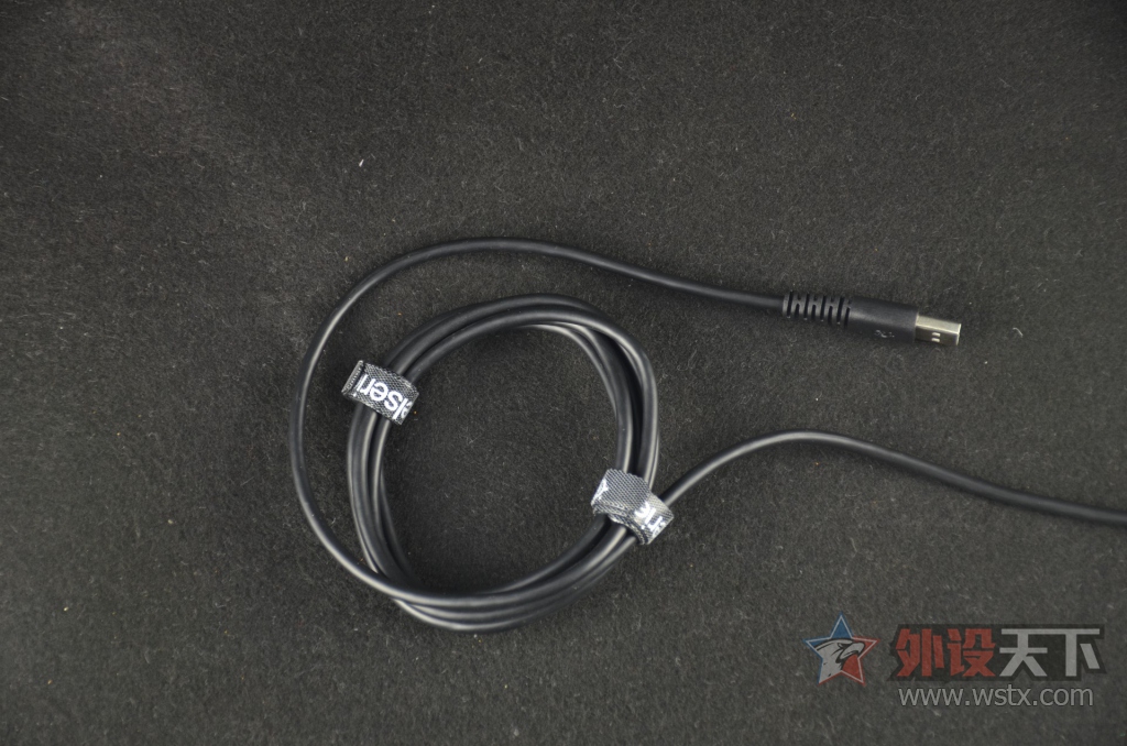 �����Լ۱ȣ����APEX M400�羺��е��������