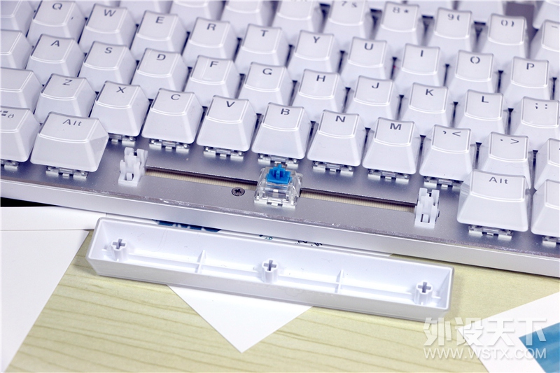 ��Ө��͸����ֵ��ԭ��ʵ���ɡ��װ�V500S�������е��������