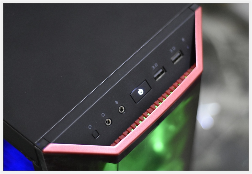 ƷSHOW~ҹ֮~  coolermaster MasterBox Lite 5~