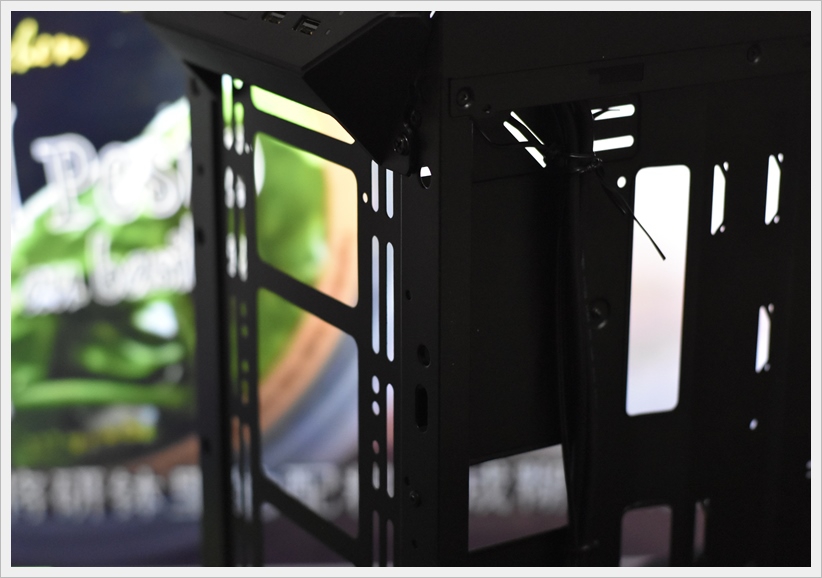 ƷSHOW~ҹ֮~  coolermaster MasterBox Lite 5~
