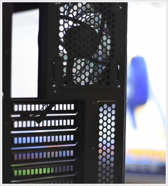 ƷSHOW~ҹ֮~  coolermaster MasterBox Lite 5~