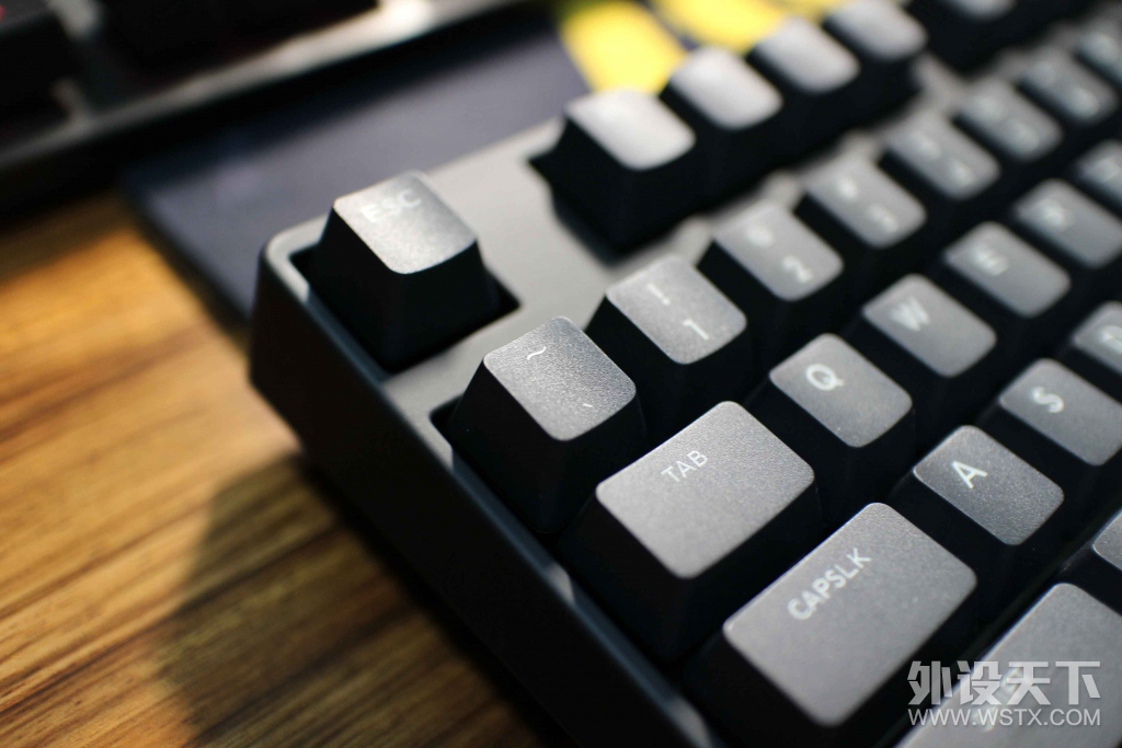  MasterKeys L With PBT ǹ XT V2 򵥿
