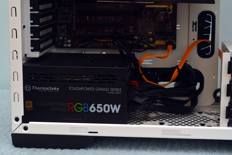 RGB��Դʲô����Tt Toughpower Grand RGB 650W��Դ��������