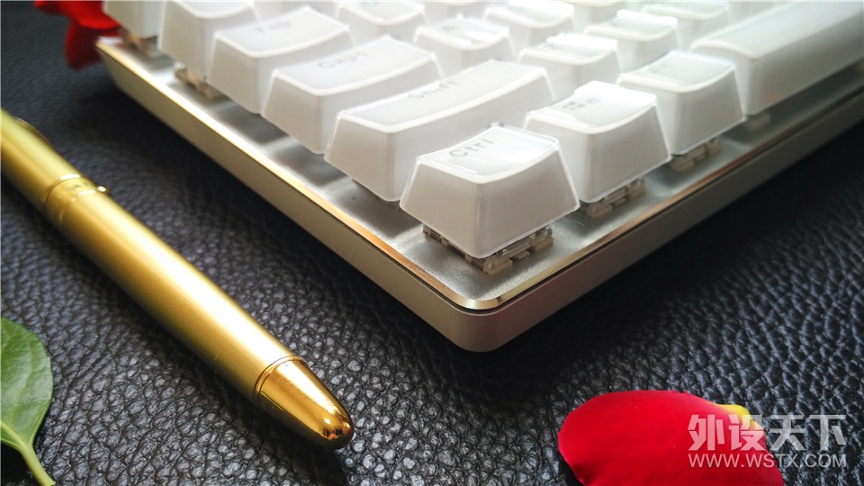 �����ı�ɽ��ʼ�ڻ���---�װ�V500S������